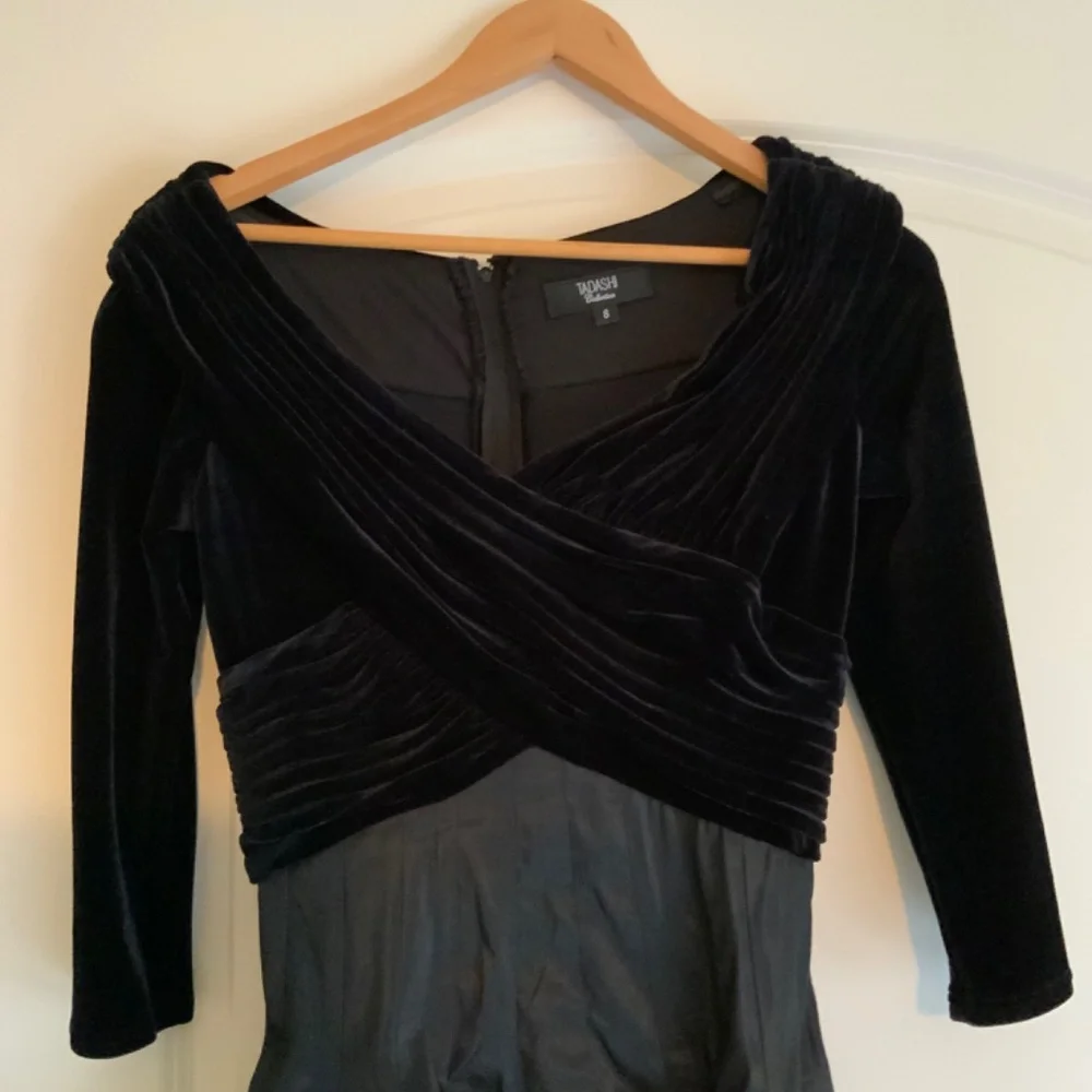 Dress - Picture 4 of 4